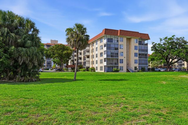 4158 Inverrary Drive 511, Lauderhill, FL 33319