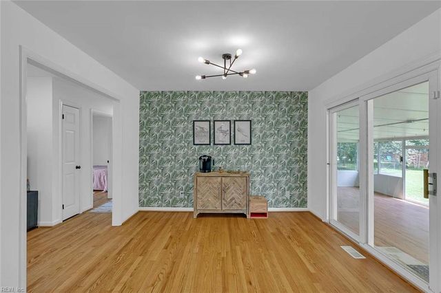 23 Sandra DR, Newport News, VA 23608