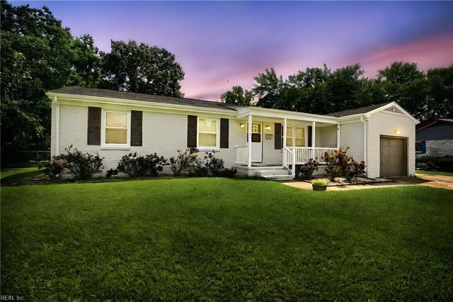 23 Sandra DR, Newport News, VA 23608