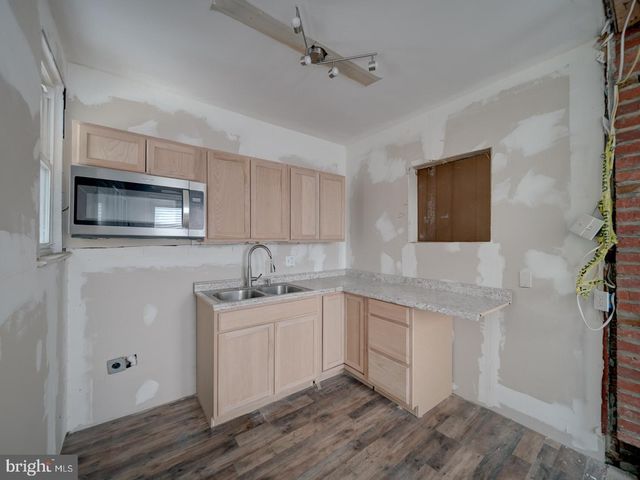 820 TUCKERMAN ST NW, Washington, DC 20011