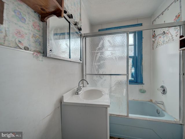 820 TUCKERMAN ST NW, Washington, DC 20011