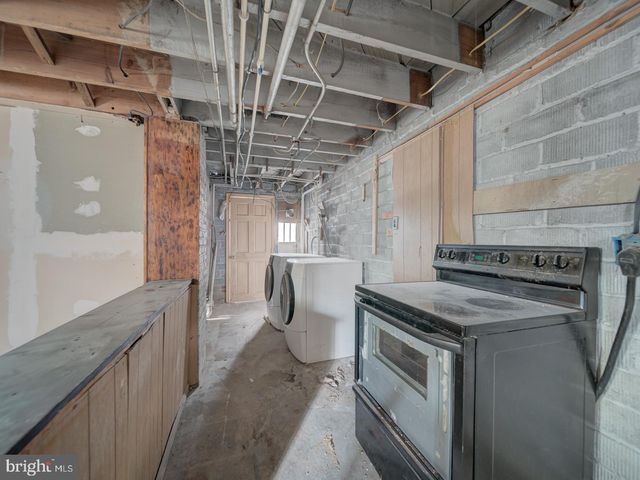 820 TUCKERMAN ST NW, Washington, DC 20011