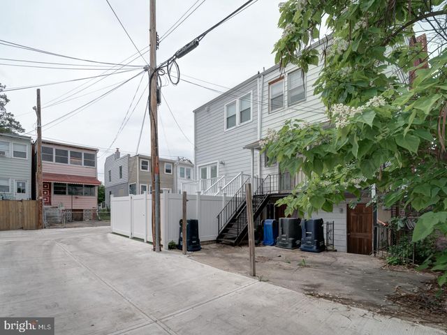 820 TUCKERMAN ST NW, Washington, DC 20011