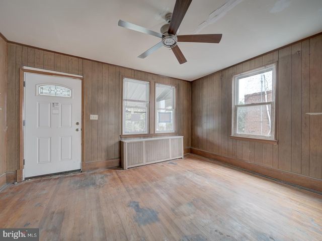 820 TUCKERMAN ST NW, Washington, DC 20011