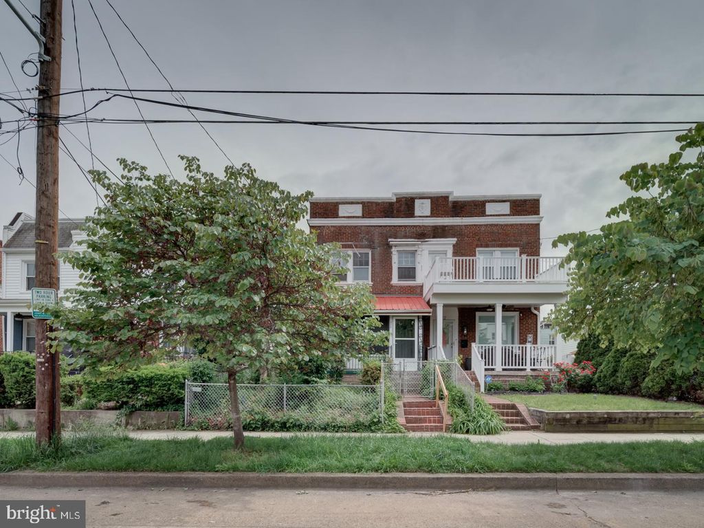 820 TUCKERMAN ST NW, Washington, DC 20011