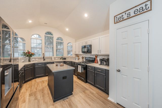 4529 Angelina Way, Fort Worth, TX 76137