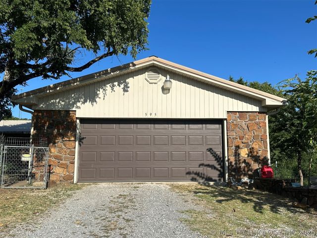 595 NW 1025th, Wilburton, OK 74578