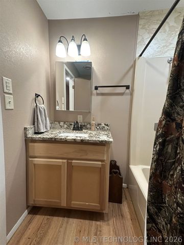 595 NW 1025th, Wilburton, OK 74578