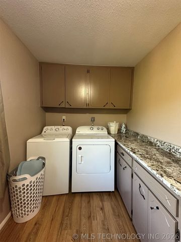 595 NW 1025th, Wilburton, OK 74578
