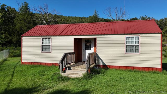 595 NW 1025th, Wilburton, OK 74578