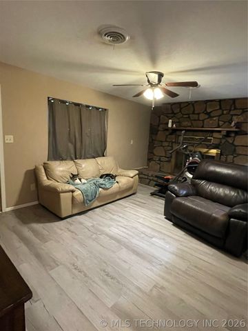 595 NW 1025th, Wilburton, OK 74578