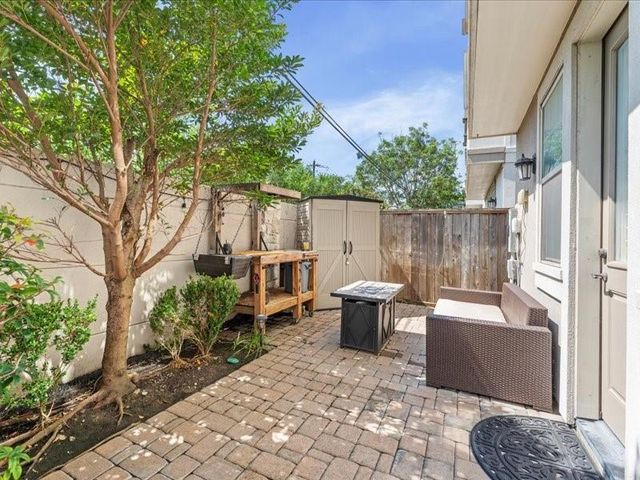 1707 Basil Branch Drive, Houston, TX 77055
