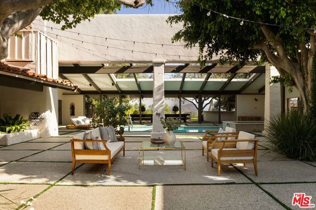 28611 Bamfield Drive, Agoura Hills, CA 91301