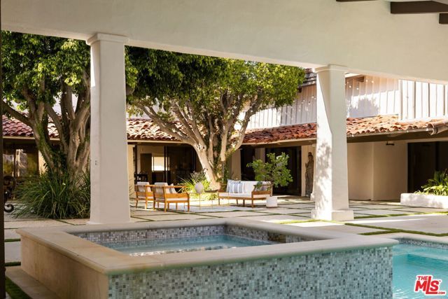 28611 Bamfield Drive, Agoura Hills, CA 91301