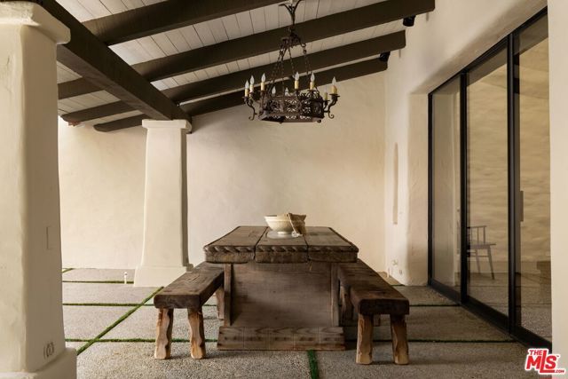 28611 Bamfield Drive, Agoura Hills, CA 91301