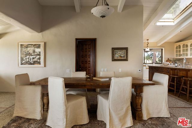 28611 Bamfield Drive, Agoura Hills, CA 91301