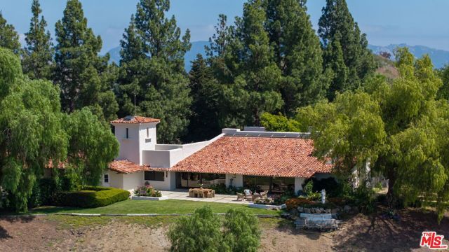 28611 Bamfield Drive, Agoura Hills, CA 91301