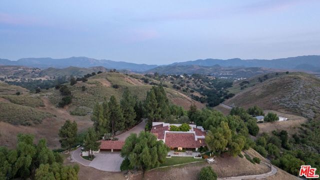 28611 Bamfield Drive, Agoura Hills, CA 91301