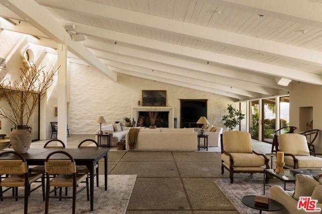 28611 Bamfield Drive, Agoura Hills, CA 91301