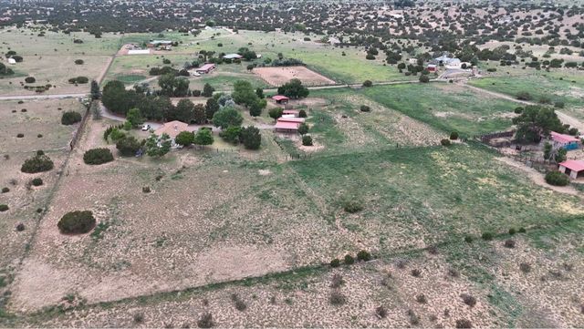 90 Arroyo Coyote Road, Santa Fe, NM 87505