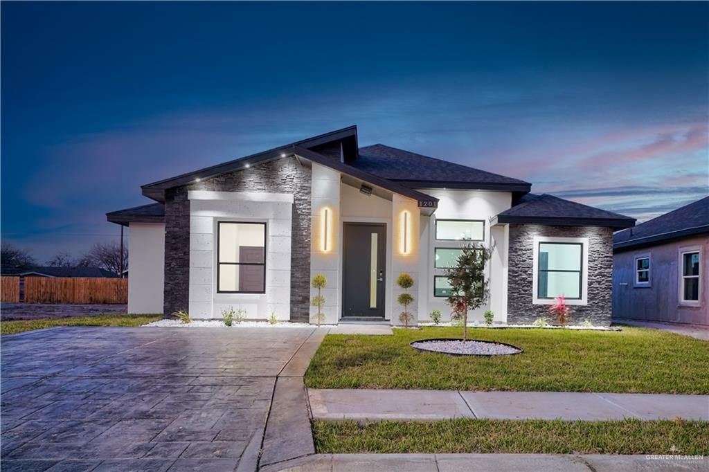 1201 E Boxwood Street, San Juan, TX 78589