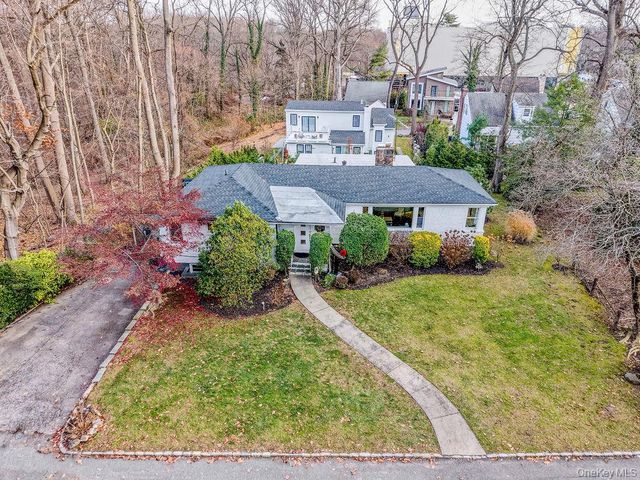9 Park Place, Great Neck, NY 11024