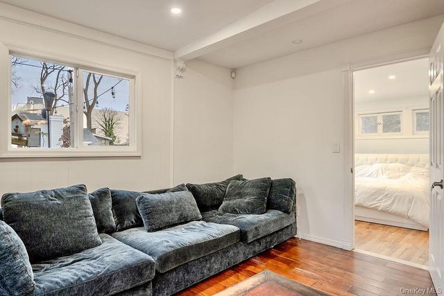 9 Park Place, Great Neck, NY 11024