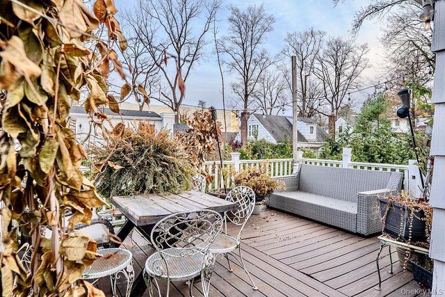 9 Park Place, Great Neck, NY 11024