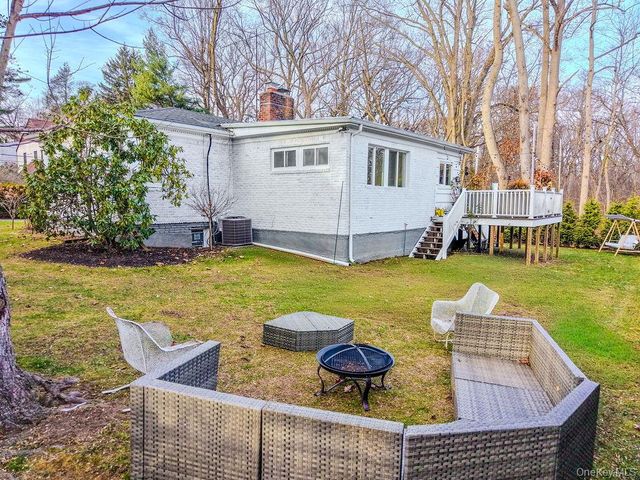 9 Park Place, Great Neck, NY 11024