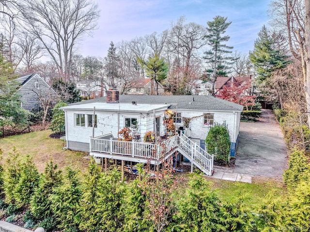 9 Park Place, Great Neck, NY 11024