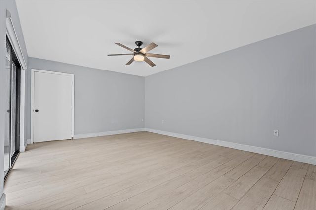 9156d SW 23rd Street, Davie, FL 33324