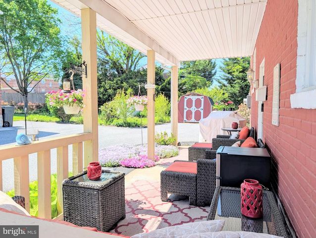 408 DALMAS AVE, Glenolden, PA 19036