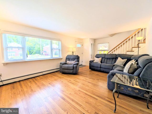 408 DALMAS AVE, Glenolden, PA 19036