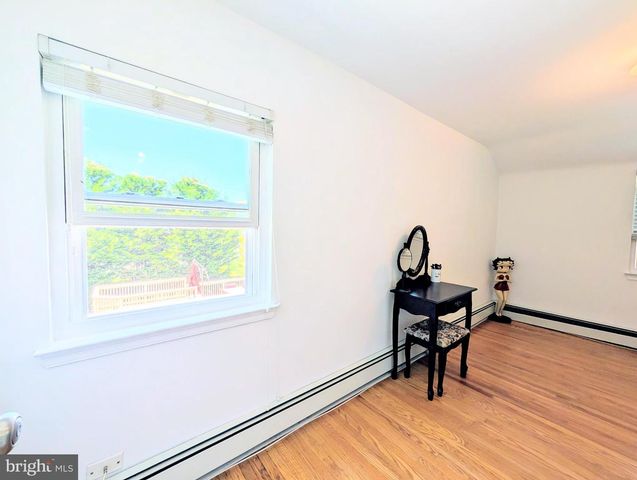 408 DALMAS AVE, Glenolden, PA 19036