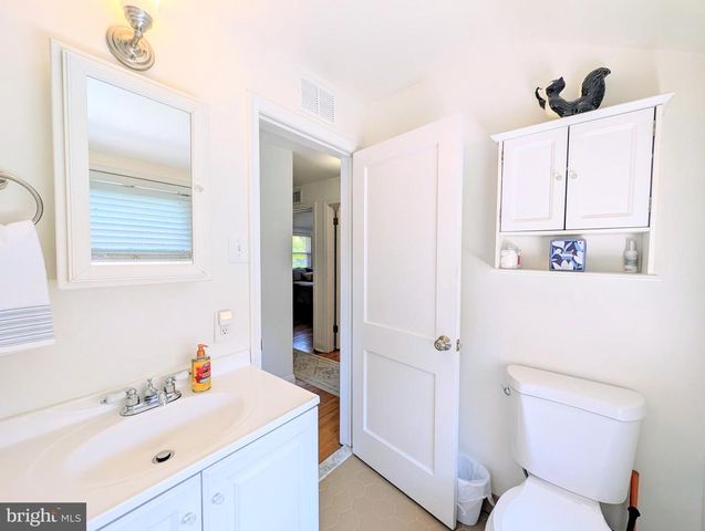 408 DALMAS AVE, Glenolden, PA 19036