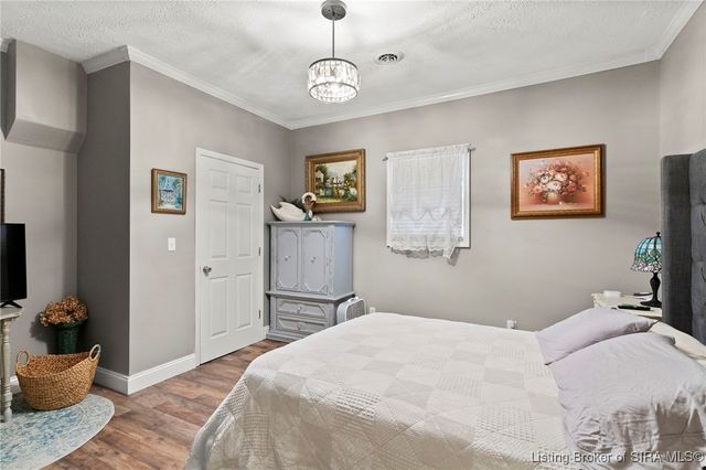 906 W Main Street, Madison, IN 47250