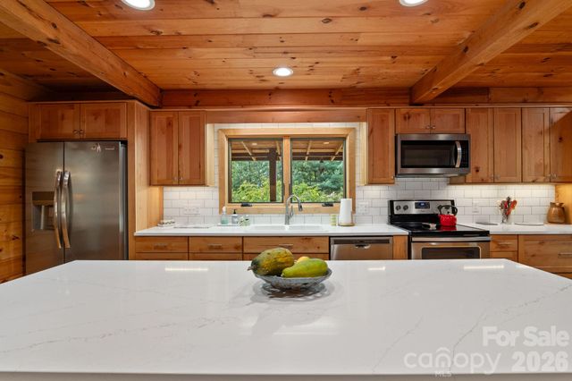 150 Avondale Ridge Road, Asheville, NC 28803