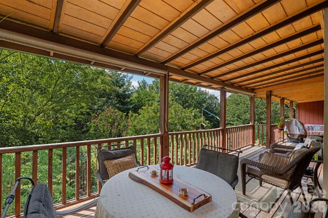150 Avondale Ridge Road, Asheville, NC 28803