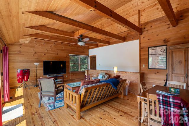 150 Avondale Ridge Road, Asheville, NC 28803