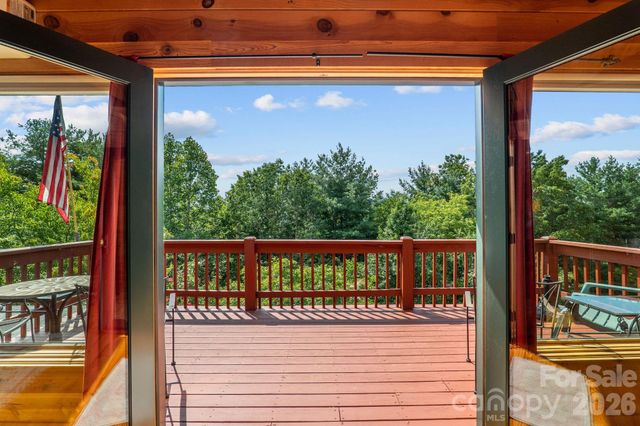 150 Avondale Ridge Road, Asheville, NC 28803