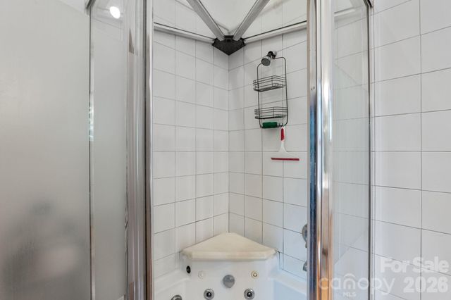 150 Avondale Ridge Road, Asheville, NC 28803