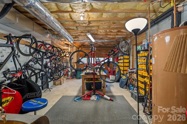 150 Avondale Ridge Road, Asheville, NC 28803