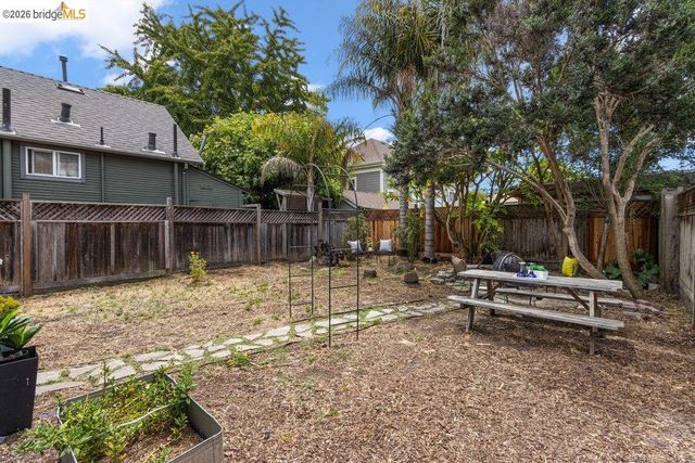 943 56Th St, Oakland, CA 94608