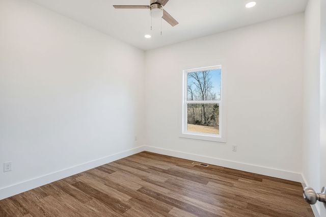 194 Johnson Chapel Rd, Sparta, TN 38583