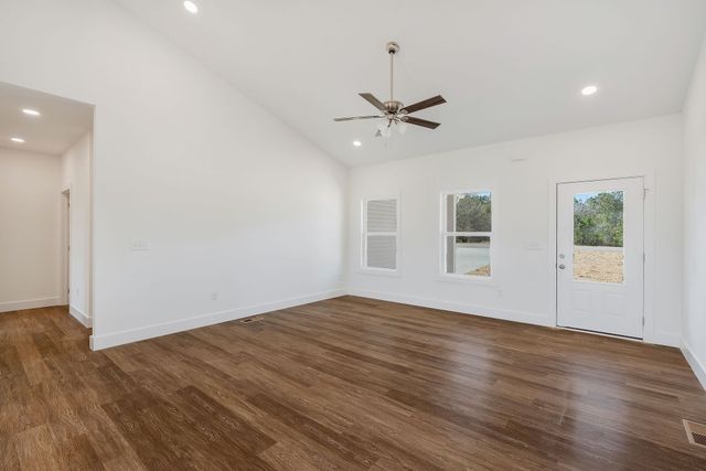 194 Johnson Chapel Rd, Sparta, TN 38583