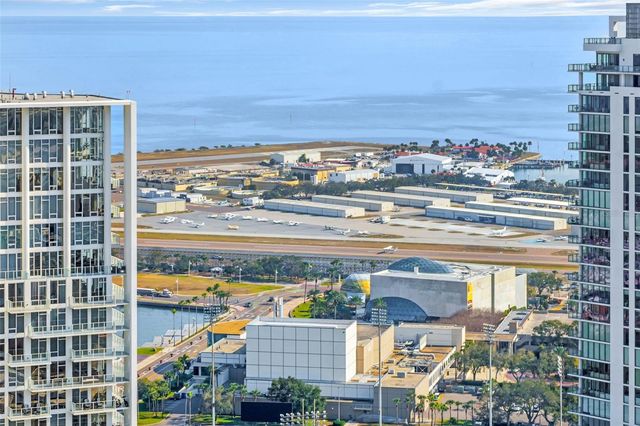 275 1ST AVENUE S 3703, St Petersburg, FL 33701