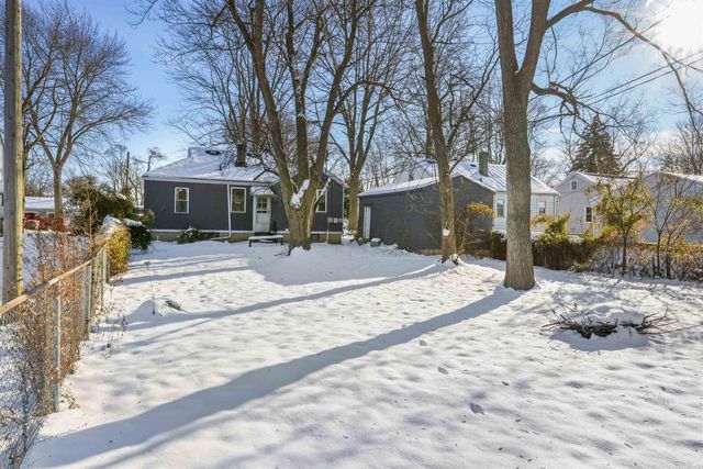 7302 BRADBURY Avenue, Fort Wayne, IN 46809