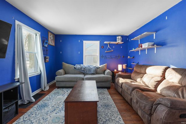 7302 BRADBURY Avenue, Fort Wayne, IN 46809