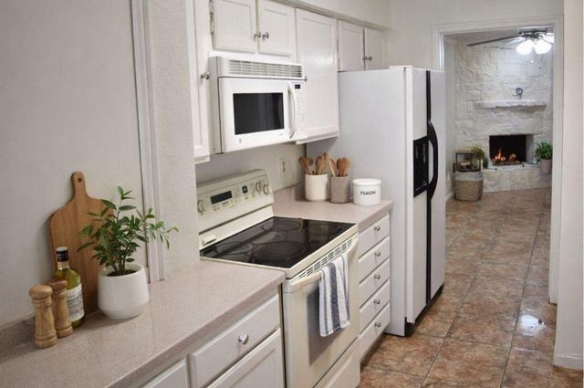 8351 Ariel Street, Houston, TX 77074