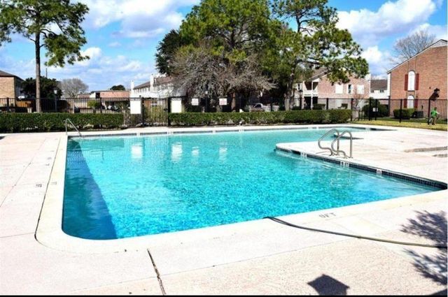 8351 Ariel Street, Houston, TX 77074